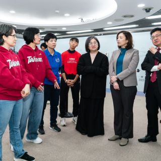 ALL_activity_26C24_679ayt8xUR